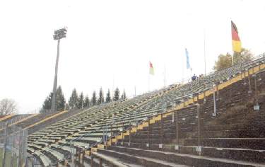 Rosenaustadion - Sitzpl&auml;tze auf der Gegenseite