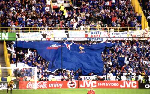 Jan Breydel Stadion - Franz&ouml;sches Riesentrikot