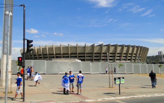 Mineir&atilde;o (Est&aacute;dio Governador Magalh&atilde;es Pinto)