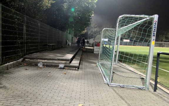 Sportplatz Schwarz-Wei&szlig; 06