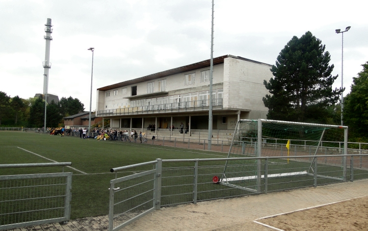 Sport- und Schulzentrum Hardtberg (Stadion Br�ser Berg)
