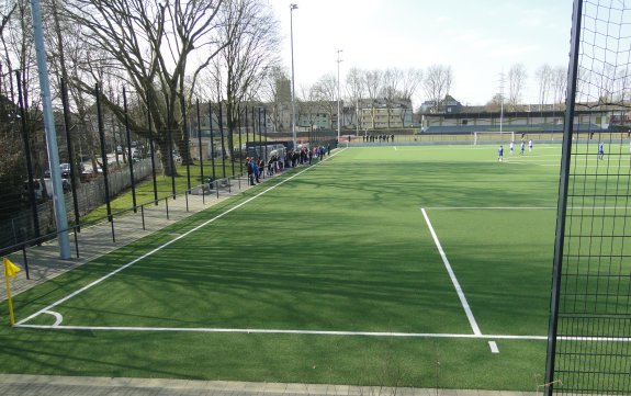 BZA B�uminghausstr Kunstrasen 2