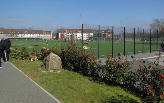 BZA B�uminghausstr Kunstrasen 2