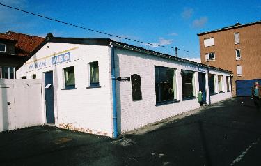 Gemeentelijk Stadion Vigor-Wuitens - Vereinskneipe 2 in separatem Geb&auml;ude ohne Sicht aufs Spiel