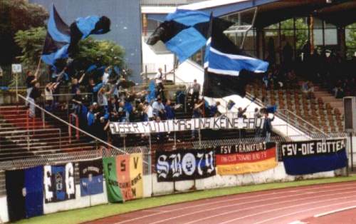 Auestadion - Au&szlig;er Mutti mag sie keiner (Intro der G&auml;ste)