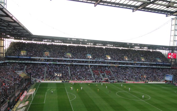 M&uuml;ngersdorfer Stadion