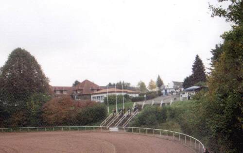 Stadion Oststra&szlig;e - Eingangsbereich von den Stufen aus gesehen