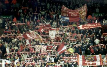 Anfield Road - The Kop beim Spiel