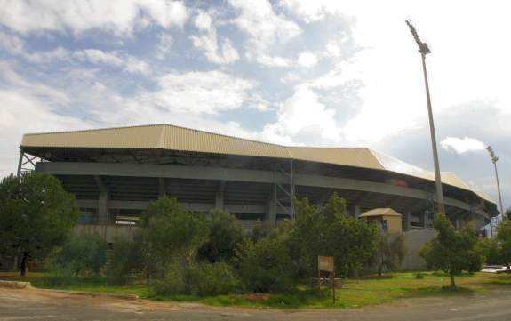 Tsirion Athlitiko Kentro - Au&szlig;enansicht Haupttrib&uuml;ne