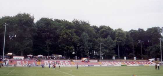 Waldstadion Rothebusch - Die neue Trib�ne
