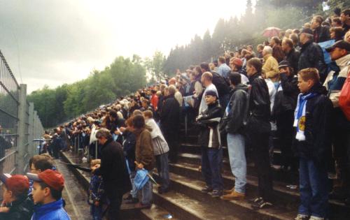 Stadion Sonnenblume - Blick in &uuml;ber die Gerade